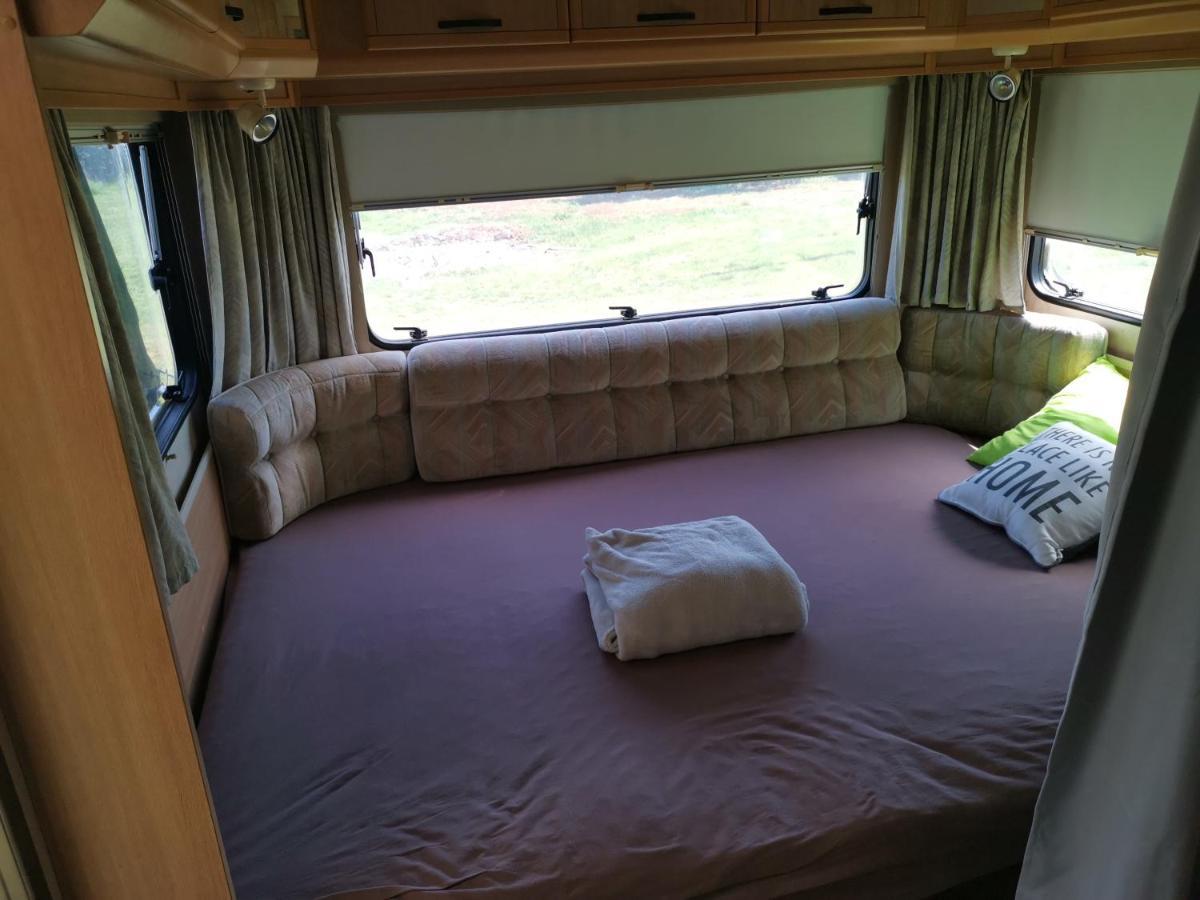 Large Camper In The Olive Grove Hotel Banjole Exterior photo