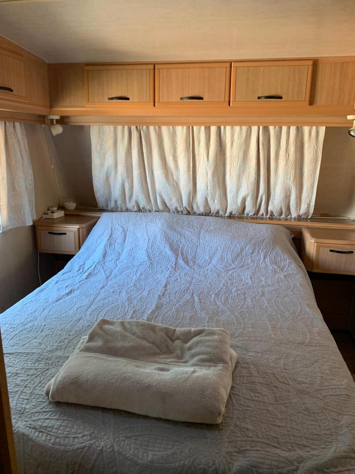 Large Camper In The Olive Grove Hotel Banjole Exterior photo