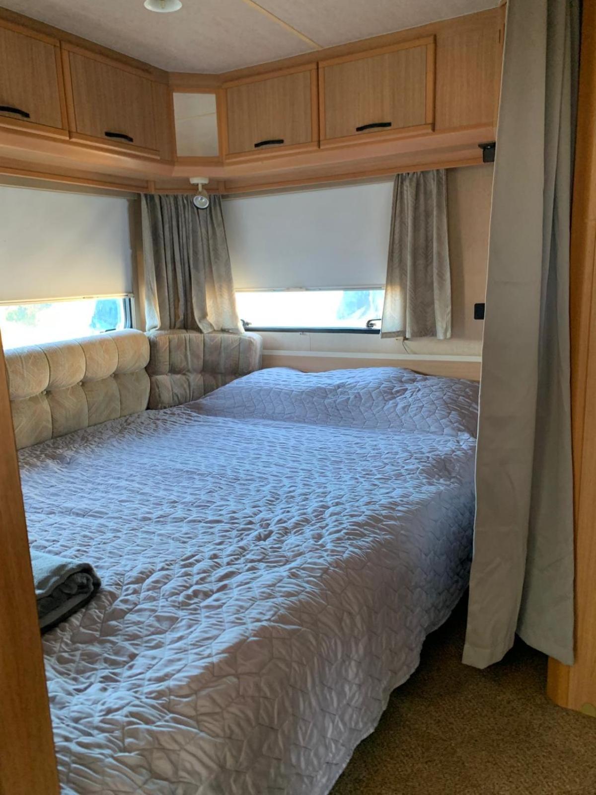 Large Camper In The Olive Grove Hotel Banjole Exterior photo